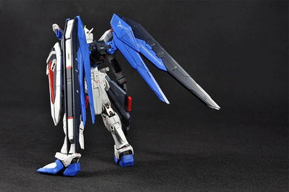 RG ZGMF-X10A FREEDOM GUNDAM 1/144 - Gunpla Model Kit